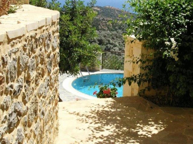 Litiniana Villas ตรีโอเปตรา ภายนอก รูปภาพ