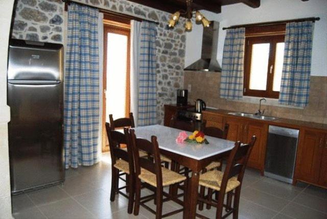 Litiniana Villas ตรีโอเปตรา ห้อง รูปภาพ